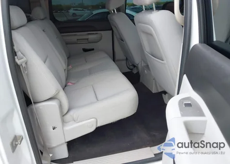 2011 Chevrolet Silverado 1500 Lt z USA, uszkodzony, nr VIN 3GCPKSE34BG403730